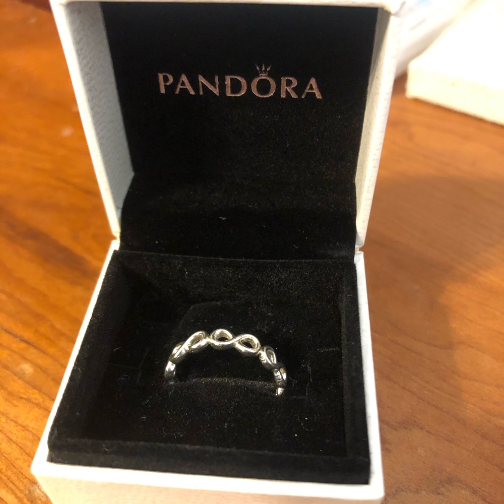 Pandora infinite shine ring